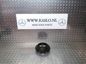 Gebruikte Krukas Poelie Mercedes C (W204) 2.2 C-220 CDI 16V Prijs € 50,00 Margeregeling aangeboden door kaslo auto parts