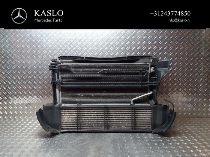 Gebruikte Airco Condensor Mercedes E (W212) E-220 CDI 16V BlueEfficiency Prijs op aanvraag aangeboden door kaslo auto parts