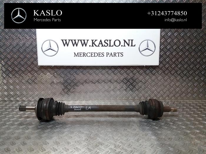 Gebruikte Aandrijfas links-achter Mercedes S (W221) 3.0 S-320 CDI 24V Prijs op aanvraag aangeboden door kaslo auto parts