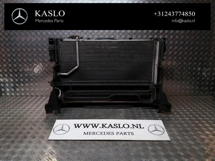 Gebruikte Airco Condensor Mercedes E (W212) E-250 CDI 16V BlueEfficiency Prijs € 100,00 Margeregeling aangeboden door kaslo auto parts
