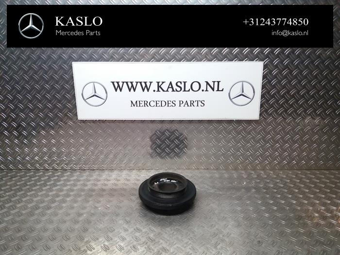Gebruikte Poelie Krukas Mercedes E (W211) 3.2 E-320 CDI 24V Prijs € 50,00 Margeregeling aangeboden door kaslo auto parts