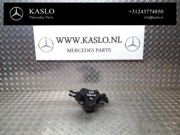 Gebruikte Hogedrukpomp Mercedes E (W211) 3.2 E-320 CDI 24V Prijs € 100,00 Margeregeling aangeboden door kaslo auto parts