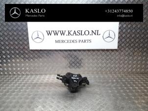 Gebruikte Hogedrukpomp Mercedes E (W211) 3.2 E-320 CDI 24V Prijs € 100,00 Margeregeling aangeboden door kaslo auto parts