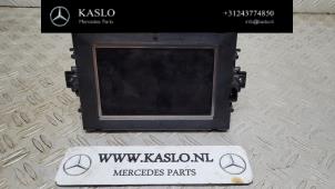 Gebruikte Display Interieur Mercedes C (W204) 2.2 C-220 CDI 16V BlueEFFICIENCY Prijs € 50,00 Margeregeling aangeboden door kaslo auto parts