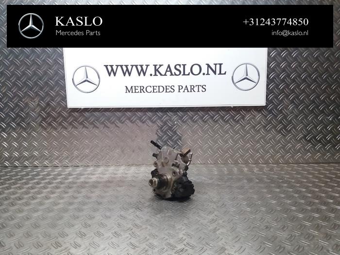 Gebruikte Hogedrukpomp Mercedes C (W205) C-220 2.2 CDI BlueTEC, C-220 d 16V Prijs € 200,00 Margeregeling aangeboden door kaslo auto parts