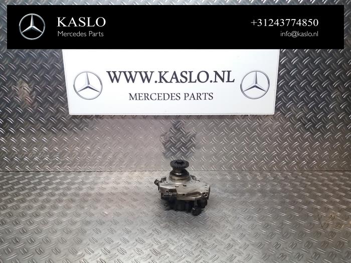 Gebruikte Hogedrukpomp Mercedes CLS (C219) 320 CDI 24V Prijs € 175,00 Margeregeling aangeboden door kaslo auto parts
