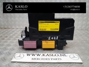 Gebruikte Zekeringkast Mercedes E (C207) E-350 CDI V6 24V Prijs € 100,00 Margeregeling aangeboden door kaslo auto parts