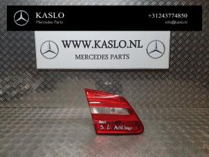 Gebruikte Achterlicht links Mercedes B (W246) 1.8 B-180 CDI BlueEFFICIENCY 16V Prijs € 30,00 Margeregeling aangeboden door kaslo auto parts
