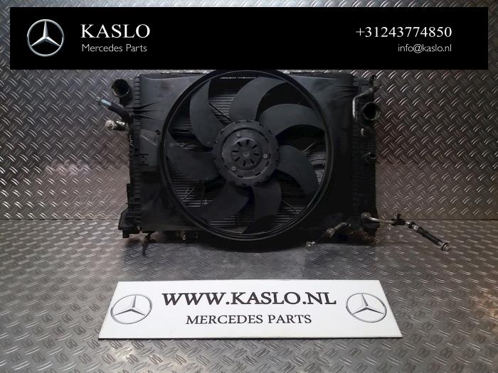 Airco Condensor van een Mercedes-Benz E Estate (S212) E-350 CDI V6 24V BlueEfficiency 2010
