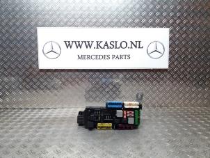 Gebruikte Zekeringkast Mercedes E Estate (S212) E-350 CDI V6 24V BlueEfficiency Prijs € 150,00 Margeregeling aangeboden door kaslo auto parts