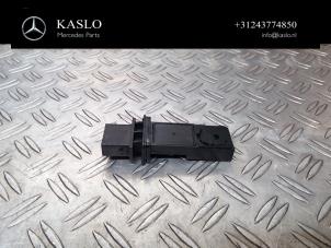 Gebruikte Luchtmassameter Mercedes E (W211) 3.0 E-320 CDI 24V Prijs op aanvraag aangeboden door kaslo auto parts