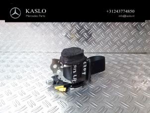 Gebruikte Veiligheidsgordel links-achter Mercedes C (W204) 2.2 C-220 CDI 16V BlueEFFICIENCY Prijs € 30,00 Margeregeling aangeboden door kaslo auto parts