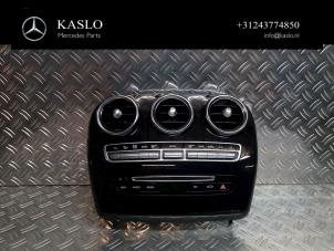 Gebruikte Middenconsoles Mercedes C (W205) C-220 2.2 CDI BlueTEC, C-220 d 16V Prijs op aanvraag aangeboden door kaslo auto parts
