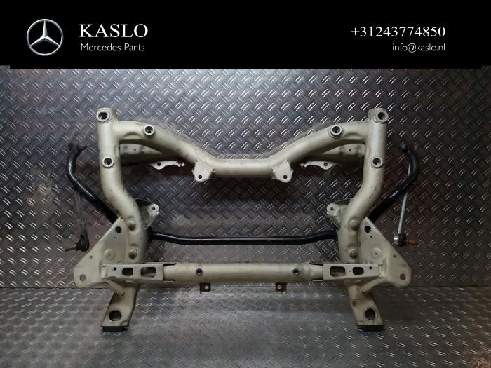 Gebruikte Subframe Mercedes E Estate (S212) E-200 CGI 16V BlueEfficiency Prijs € 200,00 Margeregeling aangeboden door kaslo auto parts