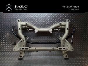 Gebruikte Subframe Mercedes E Estate (S212) E-200 CGI 16V BlueEfficiency Prijs € 200,00 Margeregeling aangeboden door kaslo auto parts
