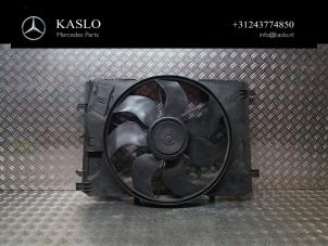 Gebruikte Radiateurfan Mercedes C (W204) 2.2 C-200 CDI 16V Prijs op aanvraag aangeboden door kaslo auto parts