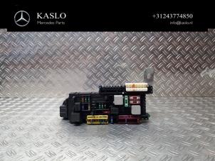 Gebruikte Zekeringkast Mercedes E Estate (S212) E-250 CGI 16V BlueEfficiency Prijs € 150,00 Margeregeling aangeboden door kaslo auto parts