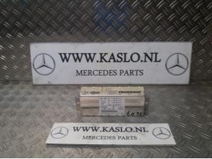 Gebruikte Diversen Mercedes SL (R230) 3.5 SL-350 V6 24V Prijs € 125,00 Margeregeling aangeboden door kaslo auto parts