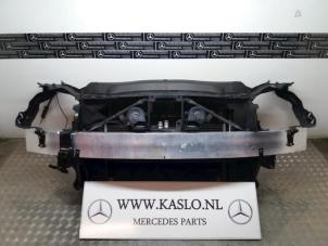 Gebruikte Frontpaneel Mercedes SL (R230) 3.7 SL-350 V6 18V Prijs € 1.000,00 Margeregeling aangeboden door kaslo auto parts