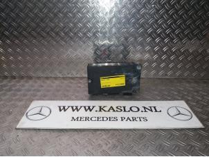 Gebruikte Cabriokap computer Mercedes SL (R230) 5.0 SL-500 V8 24V Prijs € 200,00 Margeregeling aangeboden door kaslo auto parts