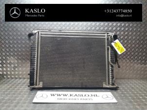 Gebruikte Radiateur Mercedes SL (R230) 3.7 SL-350 V6 18V Prijs op aanvraag aangeboden door kaslo auto parts