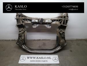 Gebruikte Subframe Mercedes S (W220) 3.2 S-320 CDI 24V Prijs € 150,00 Margeregeling aangeboden door kaslo auto parts