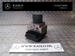 Gebruikte ABS Pomp Mercedes CLS (C219) 350 CGI 3.5 V6 24V Prijs € 200,00 Margeregeling aangeboden door kaslo auto parts