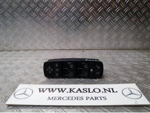 Gebruikte Combischakelaar ramen Mercedes B (W245,242) 2.0 B-200 16V Turbo Prijs € 50,00 Margeregeling aangeboden door kaslo auto parts