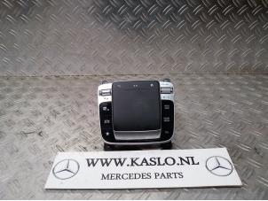 Gebruikte Navigatie bedienings paneel Mercedes A (177.0) 2.0 A-220 Turbo 16V Prijs € 150,00 Margeregeling aangeboden door kaslo auto parts