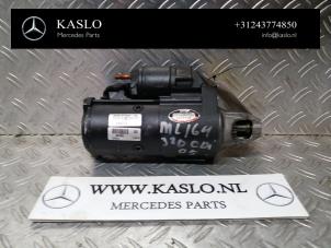 Gebruikte Startmotor Mercedes ML II (164/4JG) 3.0 ML-320 CDI 4-Matic V6 24V Prijs € 100,00 Margeregeling aangeboden door kaslo auto parts