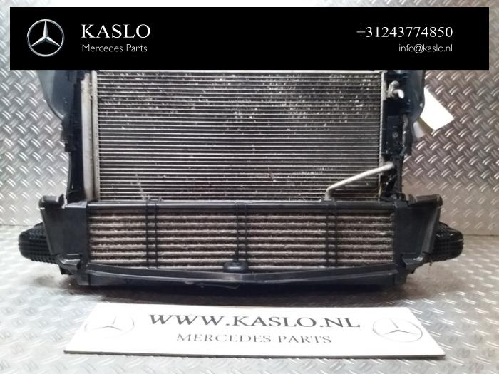 Gebruikte Intercooler Mercedes C (W204) 1.6 C-180 16V BlueEfficiency Prijs € 50,00 Margeregeling aangeboden door kaslo auto parts