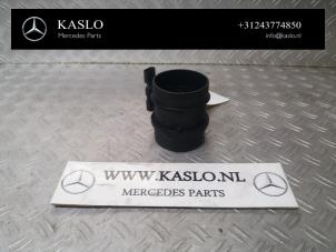 Gebruikte Luchtmassameter Mercedes B (W246) 1.8 B-180 CDI BlueEFFICIENCY 16V Prijs € 30,00 Margeregeling aangeboden door kaslo auto parts