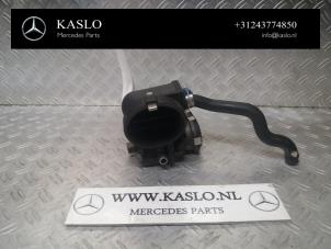 Gebruikte Gasklephuis Mercedes E (W211) 5.0 E-500 V8 24V Prijs € 75,00 Margeregeling aangeboden door kaslo auto parts