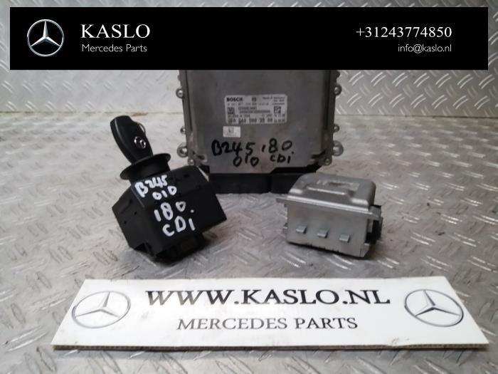 Gebruikte Kontaktslot + computer Mercedes B (W245) 2.0 B-180 CDI 16V Prijs € 200,00 Margeregeling aangeboden door kaslo auto parts
