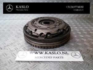 Gebruikte Dubbele massa vliegwiel Mercedes B (W246) 1.8 B-180 CDI BlueEFFICIENCY 16V Prijs op aanvraag aangeboden door kaslo auto parts
