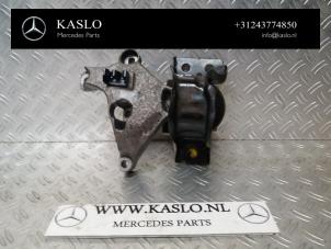 Gebruikte Motorrubber Mercedes Citan (415.6) 1.5 109 CDI Prijs op aanvraag aangeboden door kaslo auto parts