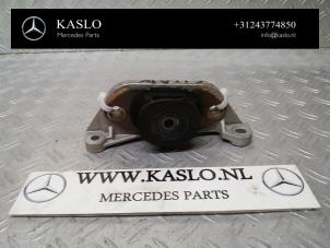 Gebruikte Motorrubber Mercedes Citan (415.6) 1.5 109 CDI Prijs op aanvraag aangeboden door kaslo auto parts