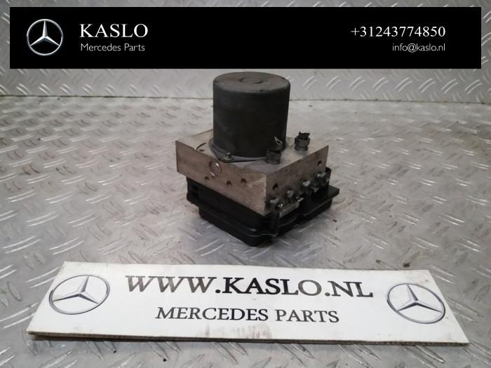 Gebruikte ABS Pomp Mercedes E (C207) E-350 CDI V6 24V Prijs € 50,00 Margeregeling aangeboden door kaslo auto parts