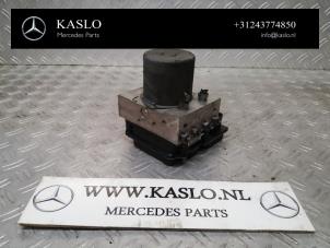 Gebruikte ABS Pomp Mercedes E (C207) E-350 CDI V6 24V Prijs € 50,00 Margeregeling aangeboden door kaslo auto parts