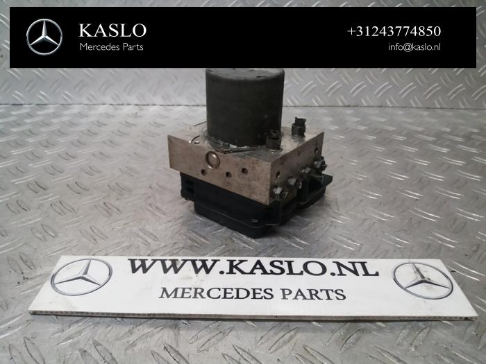 Gebruikte ABS Pomp Mercedes E (W212) E-220 CDI 16V BlueEfficiency Prijs € 50,00 Margeregeling aangeboden door kaslo auto parts