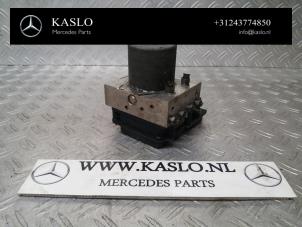 Gebruikte ABS Pomp Mercedes E (W212) E-220 CDI 16V BlueEfficiency Prijs € 50,00 Margeregeling aangeboden door kaslo auto parts