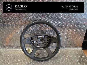 Gebruikte Stuurwiel Mercedes S (W221) 3.0 S-320 CDI 24V Prijs € 125,00 Margeregeling aangeboden door kaslo auto parts