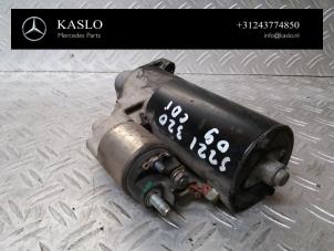 Startmotor van een Mercedes-Benz S (W221) 3.0 S-320 CDI 24V 2007