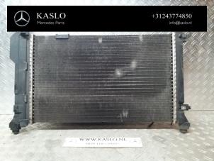 Gebruikte Radiateur Mercedes B (W245) 1.5 B-160 16V Prijs € 50,00 Margeregeling aangeboden door kaslo auto parts