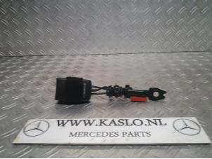Gebruikte Veiligheidsgordel Insteek links-voor Mercedes A (W169) 1.5 A-160 Prijs op aanvraag aangeboden door kaslo auto parts