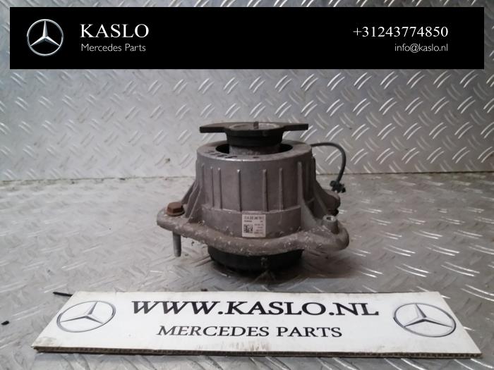 Gebruikte Motorsteun Mercedes S (222.0/222.1) 3.0 S-350 BlueTEC, S-350d 24V Prijs € 100,00 Margeregeling aangeboden door kaslo auto parts