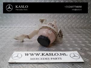 Gebruikte Expansievat Mercedes S (222.0/222.1) 3.0 S-350 BlueTEC, S-350d 24V Prijs € 20,00 Margeregeling aangeboden door kaslo auto parts