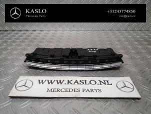 Gebruikte Climatronic Paneel Mercedes S (222.0/222.1) 3.0 S-350 BlueTEC, S-350d 24V Prijs € 125,00 Margeregeling aangeboden door kaslo auto parts