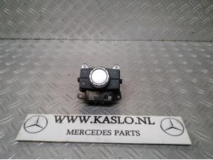 Gebruikte I-Drive knop Mercedes E (W212) E-220 CDI 16V BlueTEC Prijs € 75,00 Margeregeling aangeboden door kaslo auto parts