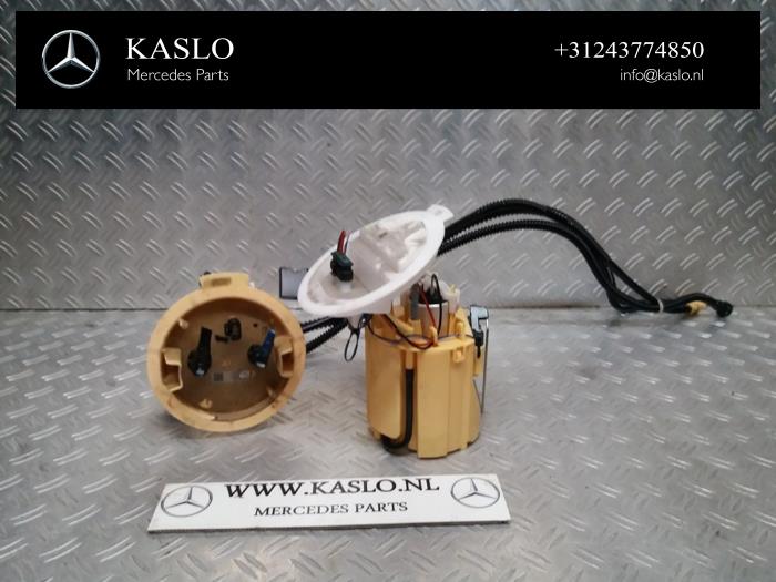 Gebruikte Tank element Pomp Mercedes E (W212) E-220 CDI 16V BlueTEC Prijs € 75,00 Margeregeling aangeboden door kaslo auto parts